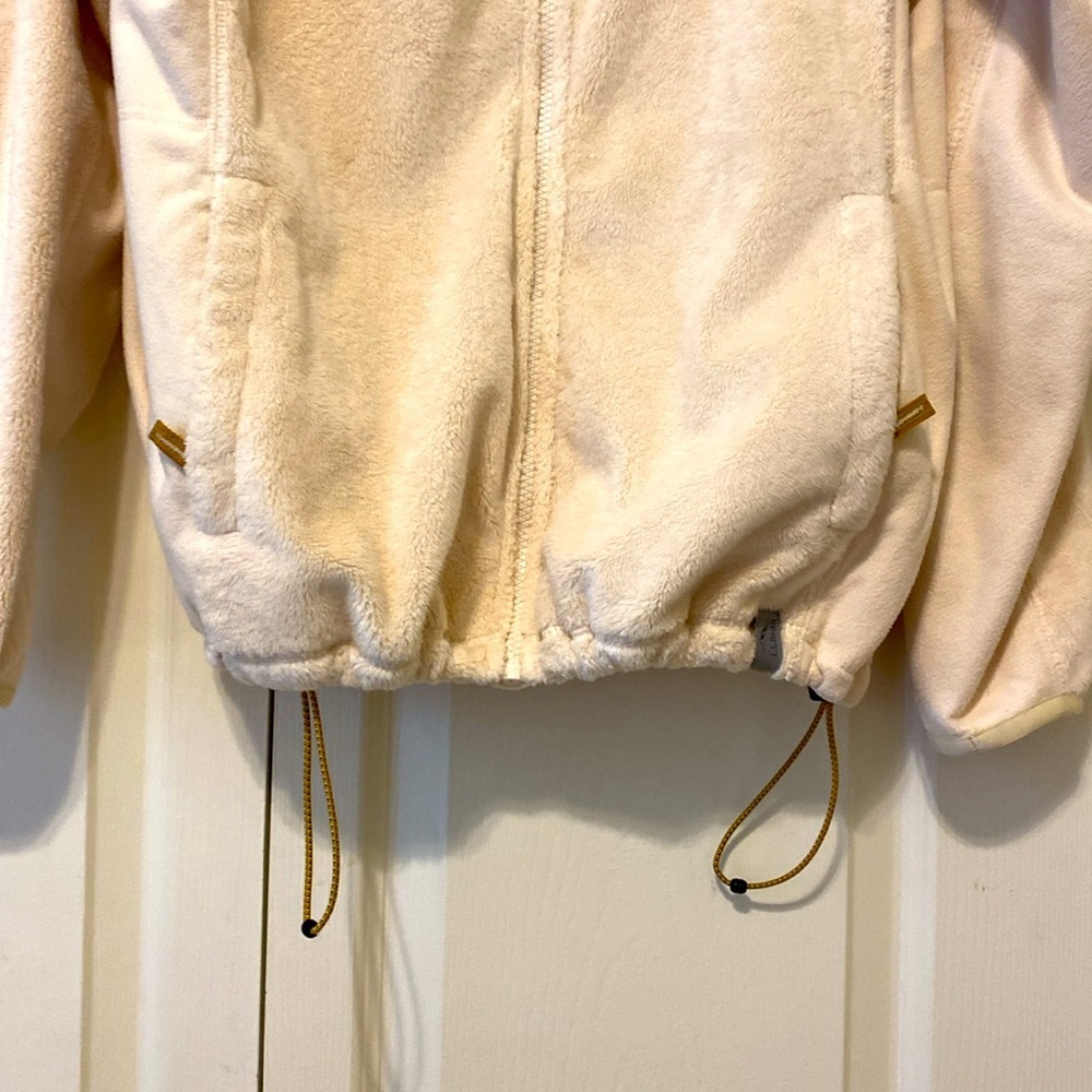 Gorgeous L.L. Bean jacket. Zip front. Zip  pockets. Size L Reg - Picture 11 of 11